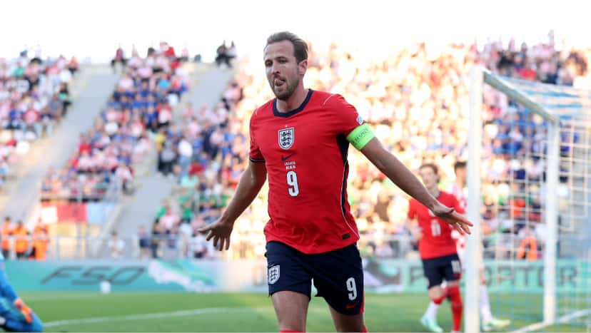 Harry Kane, con la camiseta roja número 9 y la cinta de capitán, festeja uno de sus goles ante Croacia en Rijeka. Foto de archivo del 3 de octubre de 2026, difundida por la federación inglesa